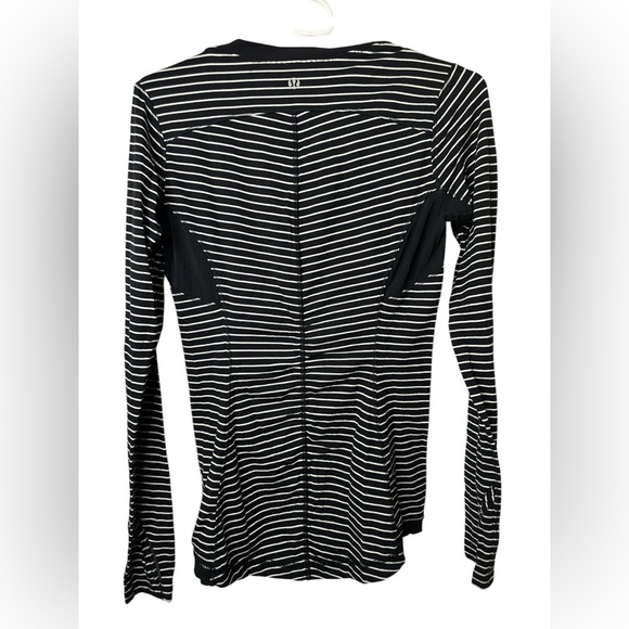 Lululemon Base Runner Long Sleeve
Parallel Stripe Black White / Black - Picture 2 of 7
